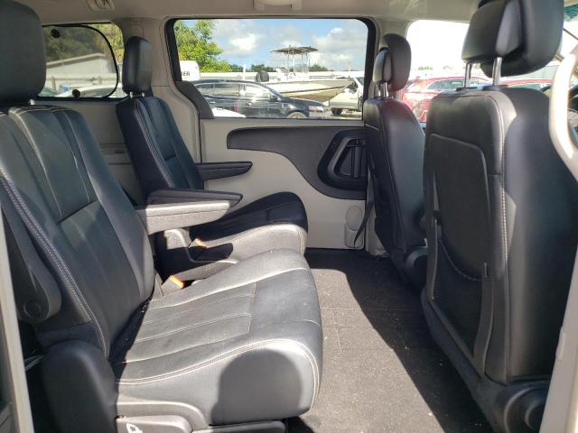 Photo 6 from auction – 2016 CHRYSLER TOWN & COU with VIN 2C4RC1BG3GR292094