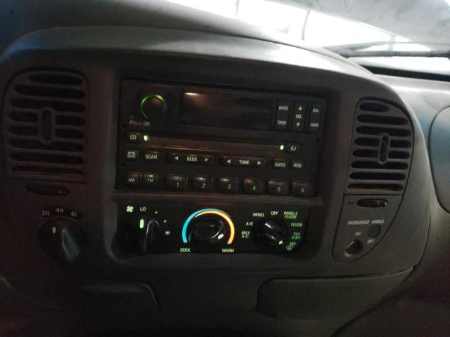 Photo 9 from auction – 2002 FORD F150 with VIN 1FTRX18L22NA98140