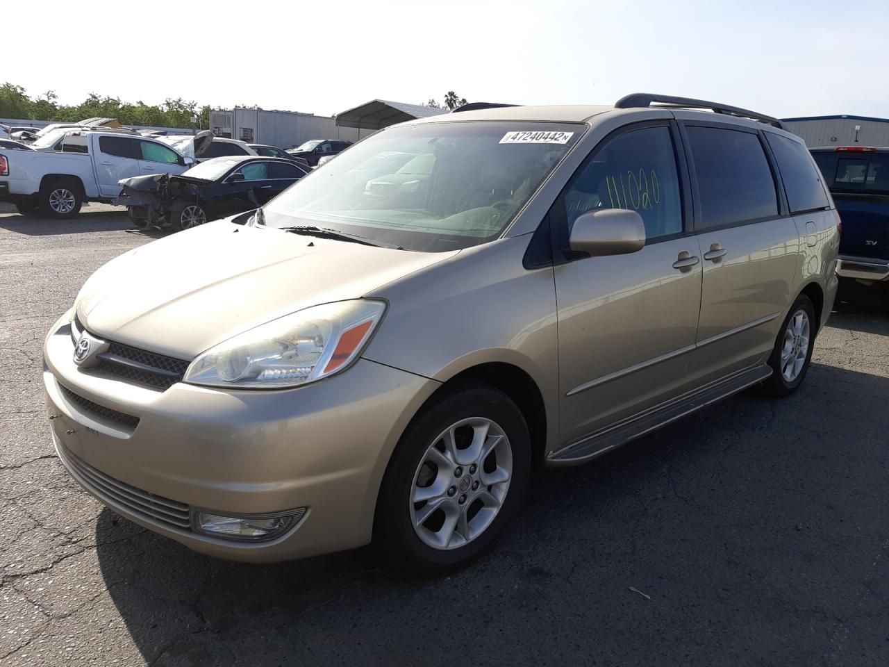 Photo 14 from auction – 2004 TOYOTA SIENNA XLE with VIN 5TDZA22C04S007699