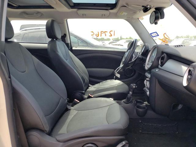 Photo 5 from auction – 2008 MINI COOPER with VIN WMWMF335X8TT64748