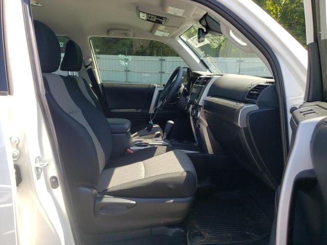 Photo 5 from auction – 2022 TOYOTA 4RUNNER SR with VIN JTEEU5JR8N5263363