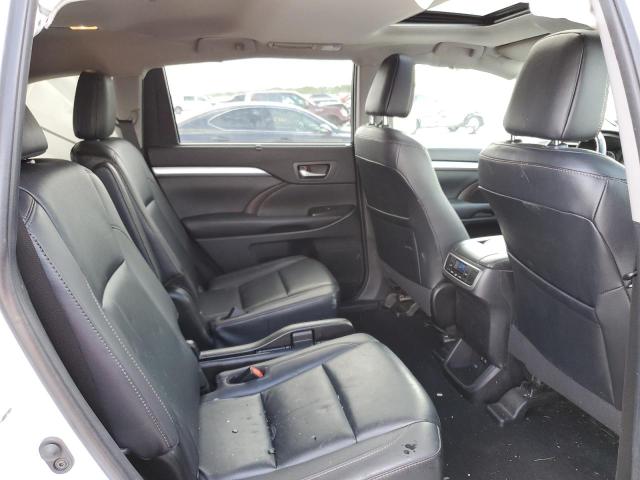 Photo 6 from auction – 2019 TOYOTA HIGHLANDER with VIN 5TDKZRFH0KS312092