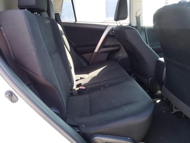 Photo 6 from auction – 2018 TOYOTA RAV4 LE with VIN 2T3ZFREV5JW476210