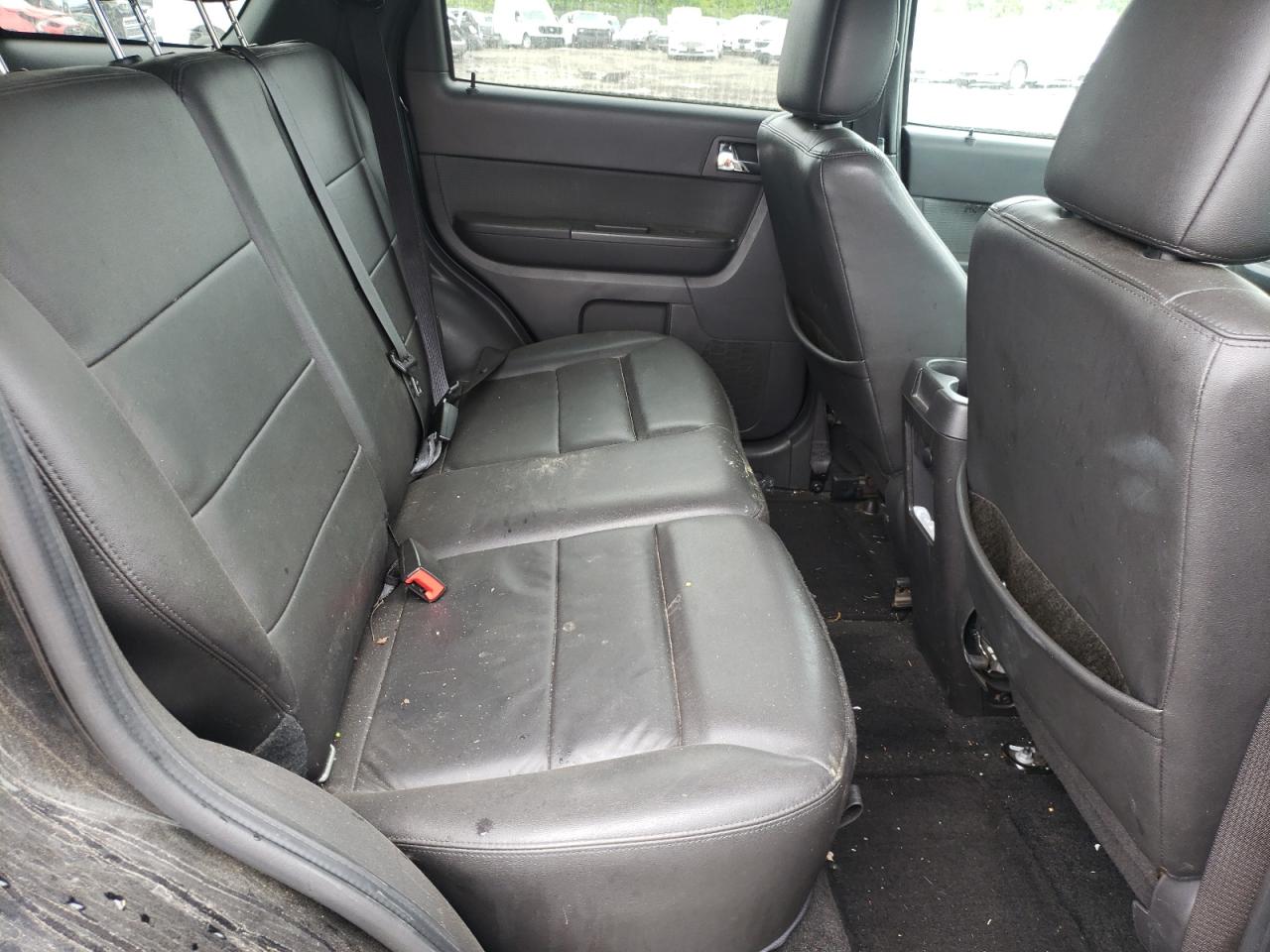 Photo 18 from auction – 2010 FORD ESCAPE LIM with VIN 1FMCU0EG9AKA63333