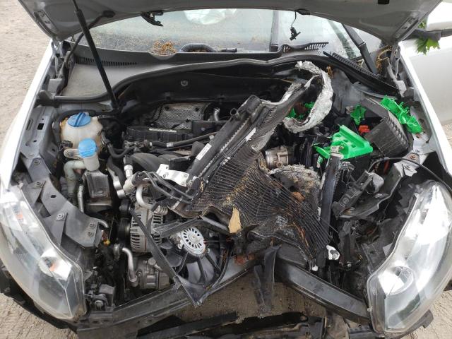 Photo 7 from auction – 2011 VOLKSWAGEN GOLF with VIN WVWDB7AJ5BW101756