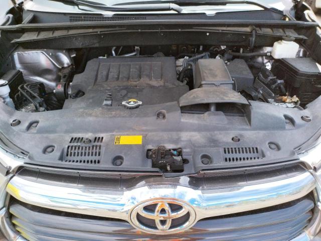 Photo 7 from auction – 2016 TOYOTA HIGHLANDER with VIN 5TDBKRFH1GS308273