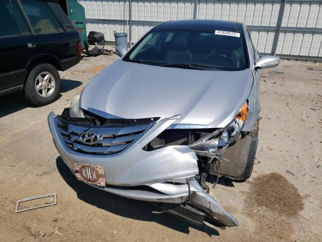 Photo 9 from auction – 2012 HYUNDAI SONATA SE with VIN 5NPEC4AB0CH388438