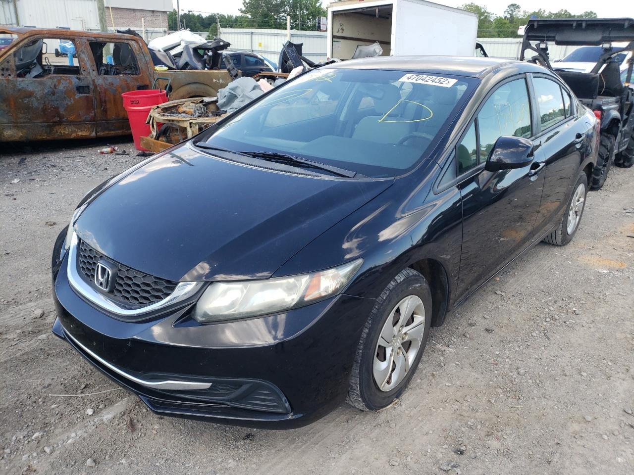 Photo 2 from auction – 2013 HONDA CIVIC LX with VIN 19XFB2F51DE098035