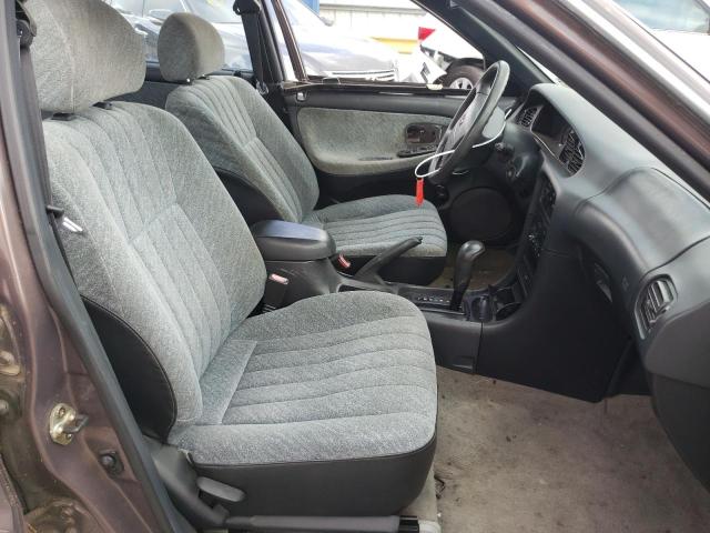 Photo 5 from auction – 1998 HYUNDAI SONATA BAS with VIN KMHCF24F1WA071745
