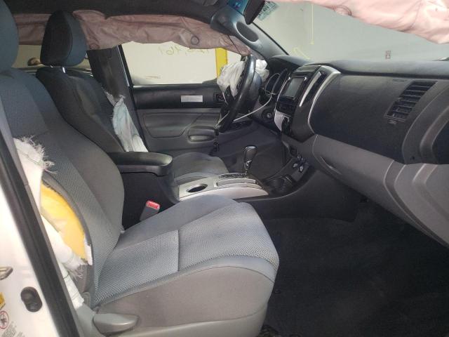 Photo 5 from auction – 2015 TOYOTA TACOMA DOU with VIN 3TMLU4EN0FM166313
