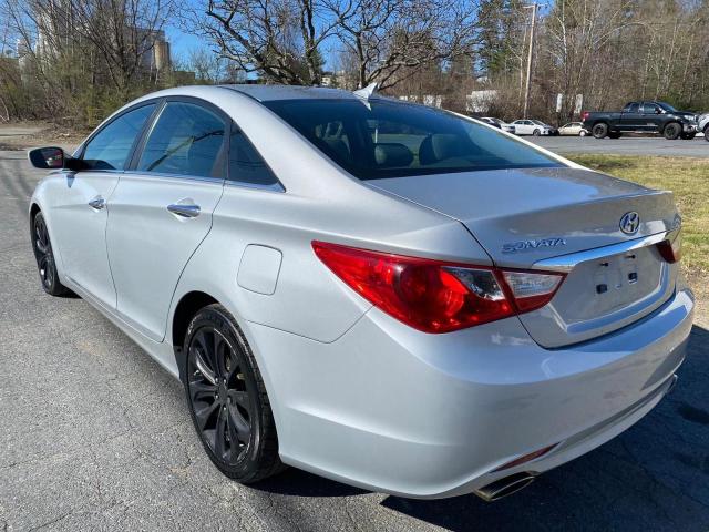Photo 3 from auction – 2011 HYUNDAI SONATA SE with VIN 5NPEC4AC9BH159005