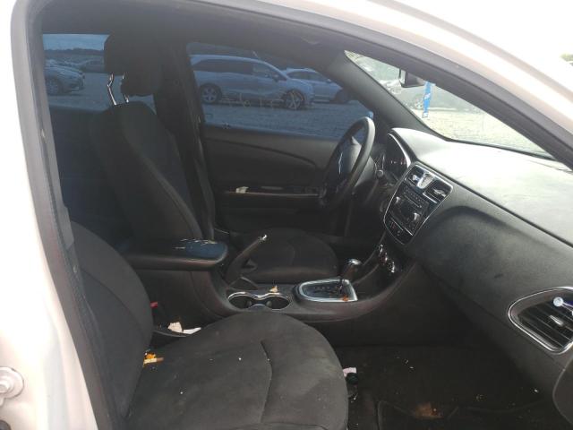 Photo 5 from auction – 2013 CHRYSLER 200 LX with VIN 1C3CCBAG0DN743170