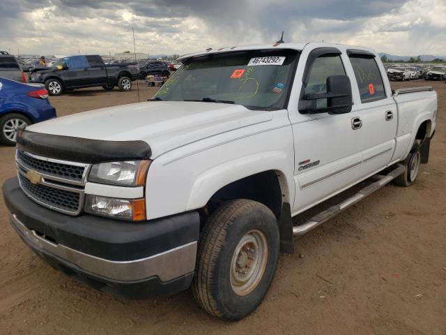 Photo 2 from auction – 2005 CHEVROLET SILVERADO with VIN 1GCHK232X5F883437