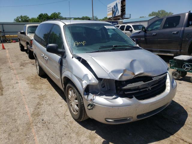 Photo 9 from auction – 2005 CHRYSLER TOWN & COU with VIN 2C8GP54L55R460326