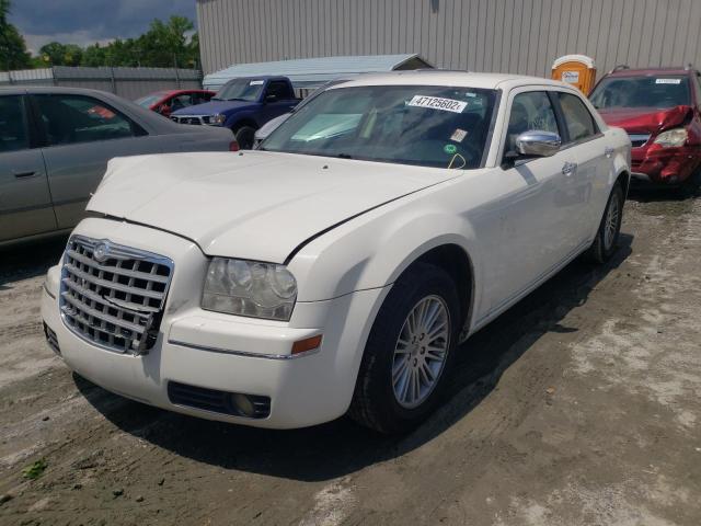 Photo 2 from auction – 2010 CHRYSLER 300 TOURIN with VIN 2C3CA4CD4AH104640
