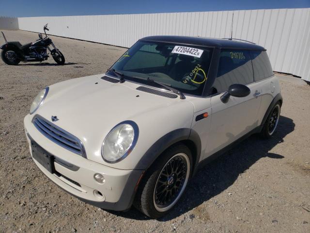 Photo 2 from auction – 2005 MINI COOPER with VIN WMWRC33505TK61378