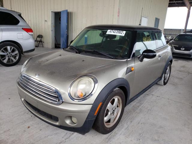 Photo 2 from auction – 2009 MINI COOPER with VIN WMWMF33579TW73904