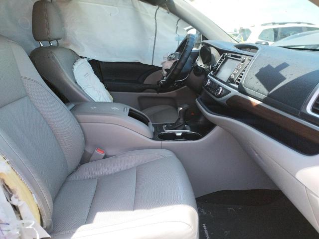 Photo 5 from auction – 2015 TOYOTA HIGHLANDER with VIN 5TDDCRFH0FS011192