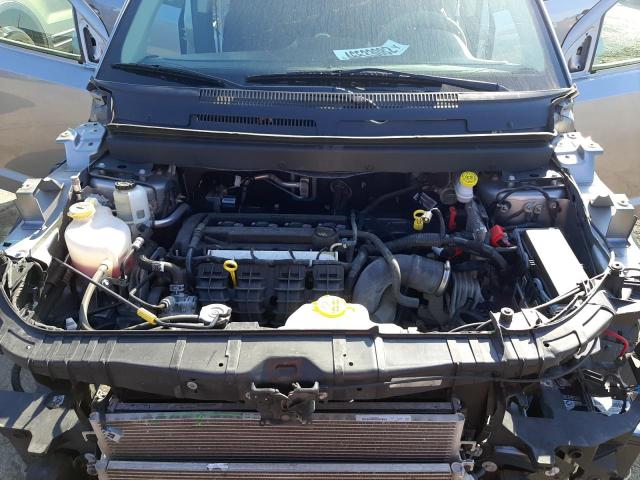 Zdjęcie 7 z aukcji – 2018 DODGE JOURNEY SE z VIN 3C4PDCAB1JT439748