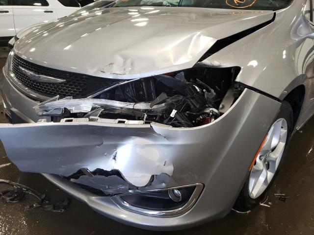 Photo 9 from auction – 2017 CHRYSLER PACIFICA T with VIN 2C4RC1BG9HR667570