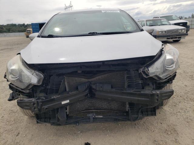 Photo 9 from auction – 2016 KIA FORTE LX with VIN KNAFX4A68G5564408