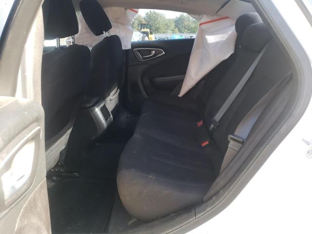 Photo 6 from auction – 2015 CHRYSLER 200 LIMITE with VIN 1C3CCCABXFN641632