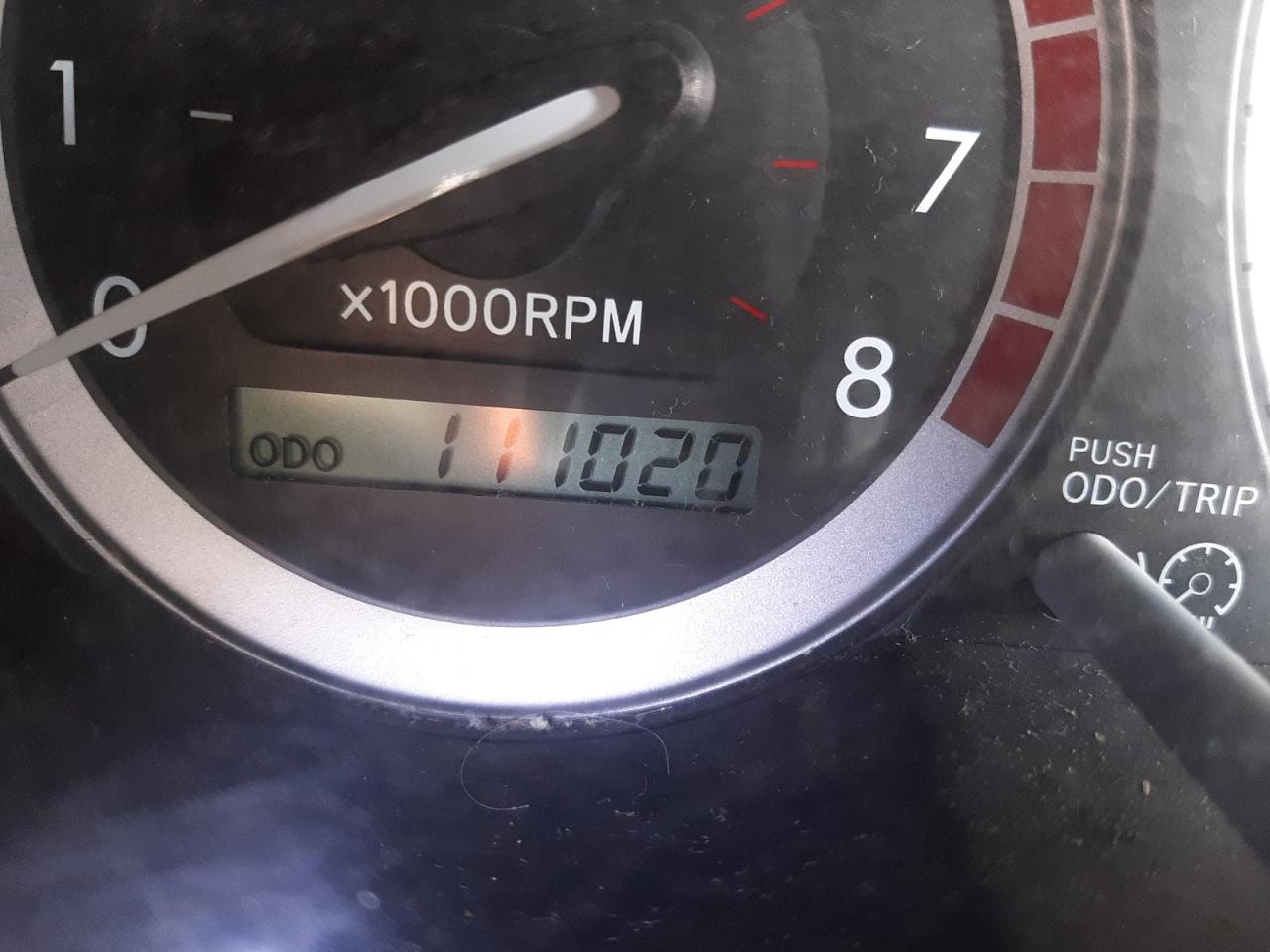 Photo 12 from auction – 2004 TOYOTA SIENNA XLE with VIN 5TDZA22C04S007699