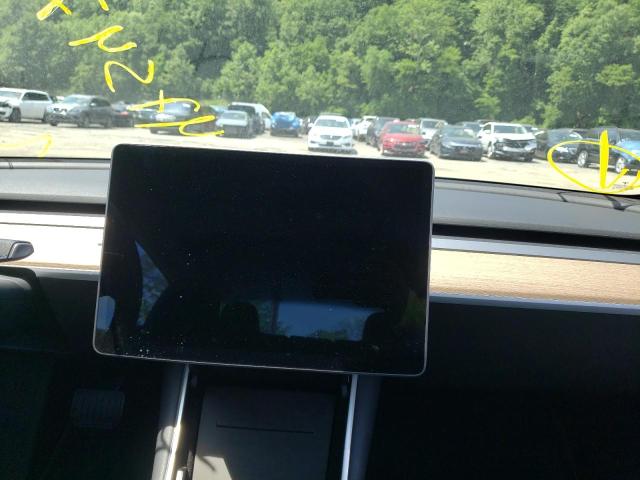 Photo 8 from auction – 2019 TESLA MODEL 3 with VIN 5YJ3E1EB6KF359422