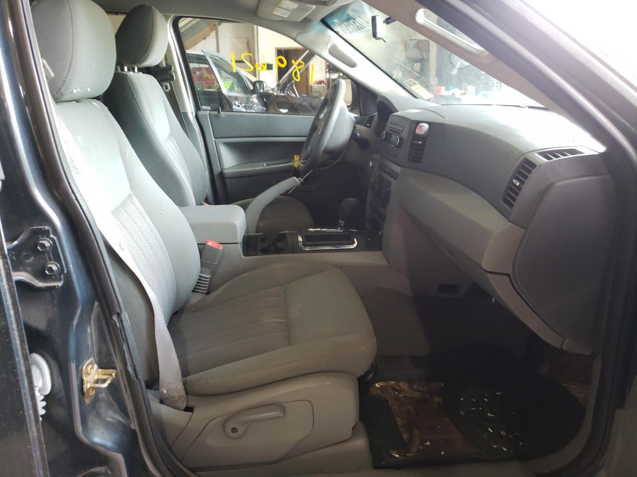 Photo 19 from auction – 2006 JEEP GRAND CHER with VIN 1J4GR48K46C350749