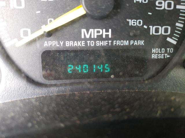 Photo 8 from auction – 2000 CHEVROLET SILVERADO with VIN 1GCEC14V7YZ317113