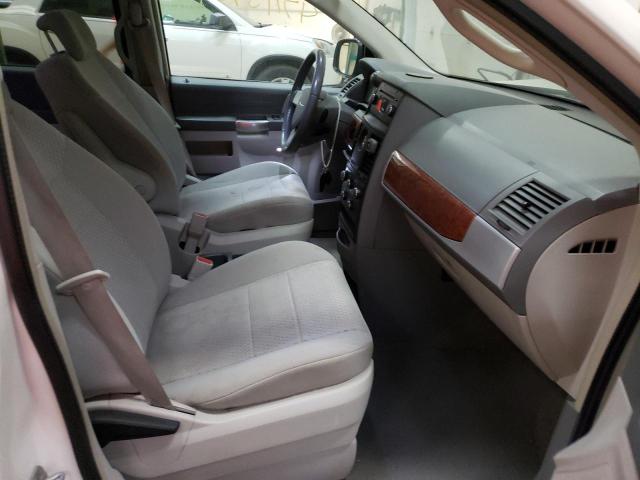 Photo 5 from auction – 2008 CHRYSLER TOWN & COU with VIN 2A8HR54P08R814916