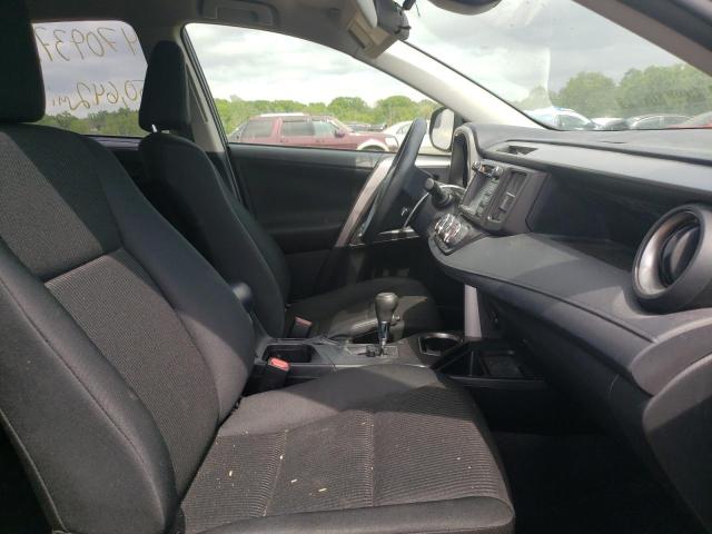 Photo 5 from auction – 2017 TOYOTA RAV4 LE with VIN JTMBFREV8HJ171763