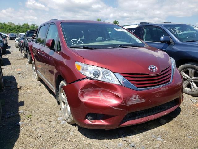 TOYOTA SIENNA LE 2017 with VIN 5TDKZ3DC0HS818678 - Photo from auction