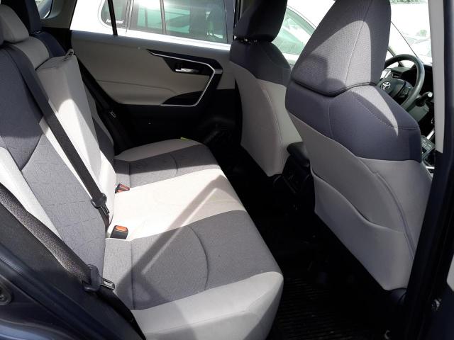 Photo 6 from auction – 2019 TOYOTA RAV4 XLE with VIN JTMW1RFV1KD009610