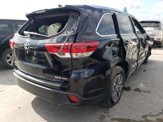 Photo 4 from auction – 2018 TOYOTA HIGHLANDER with VIN 5TDJZRFH4JS560629