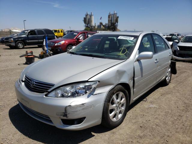 Photo 2 from auction – 2005 TOYOTA CAMRY LE with VIN 4T1BF30K85U593984