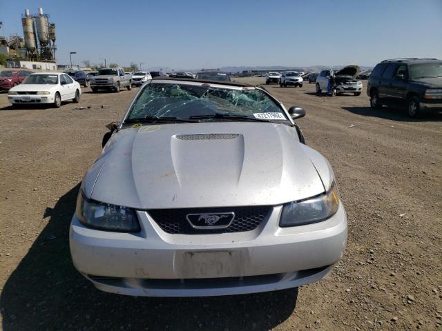 Photo 9 from auction – 2001 FORD MUSTANG with VIN 1FAFP44491F257382