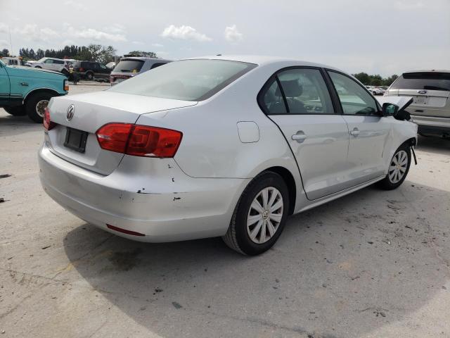 Photo 4 from auction – 2014 VOLKSWAGEN JETTA BASE with VIN 3VW2K7AJ9EM219320