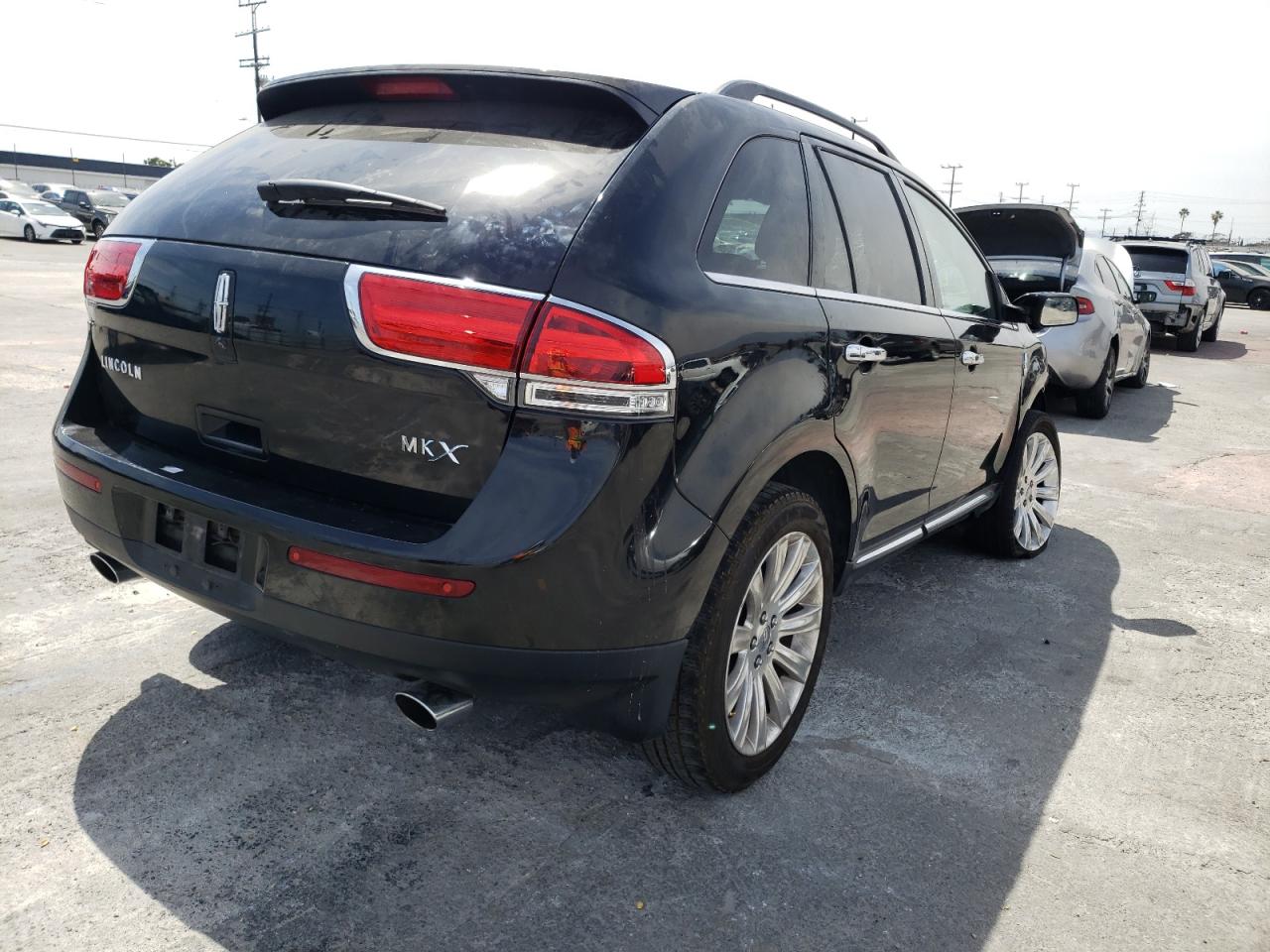 Photo 4 from auction – 2015 LINCOLN MKX with VIN 2LMDJ6JK5FBL29057