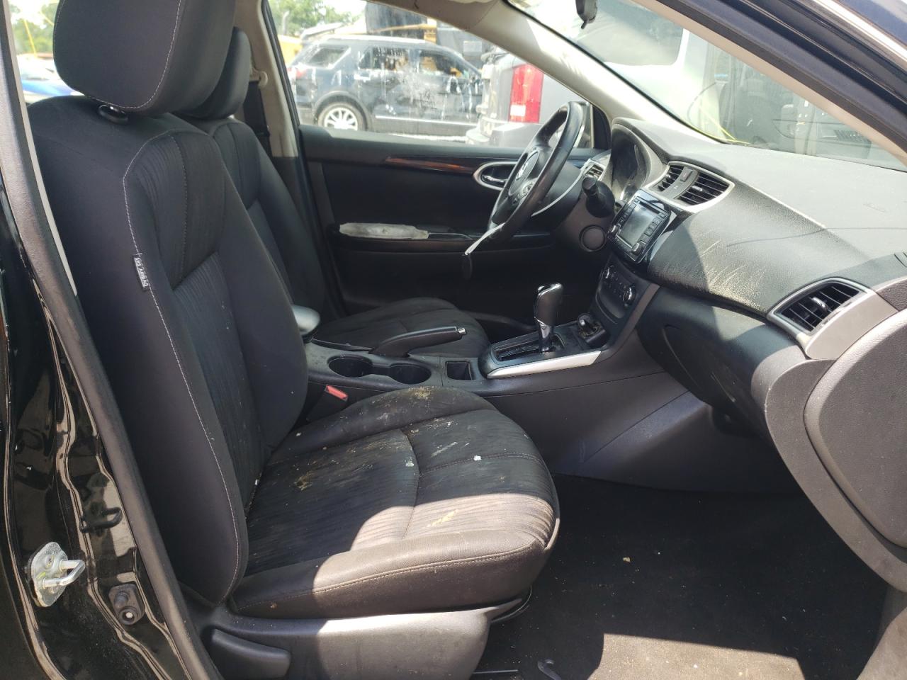 Photo 19 from auction – 2017 NISSAN SENTRA S with VIN 3N1AB7AP5HL696195