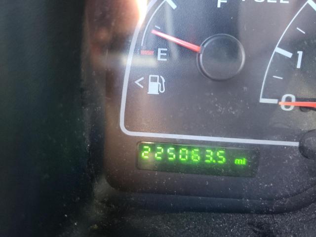Photo 8 from auction – 2002 FORD WINDSTAR S with VIN 2FMZA52412BA14472