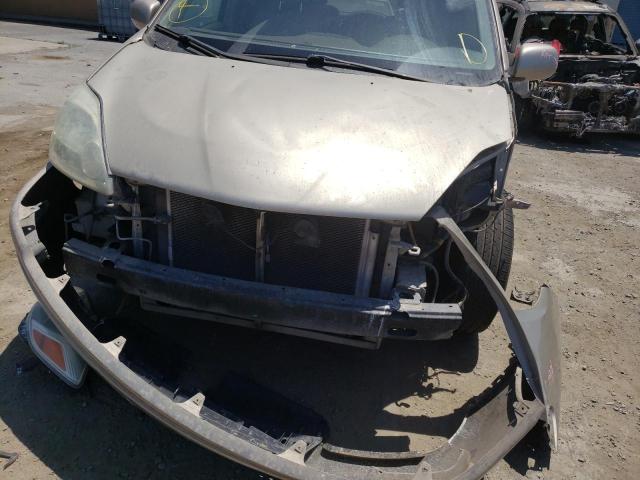 Photo 9 from auction – 2004 TOYOTA SIENNA XLE with VIN 5TDBA22C44S028430