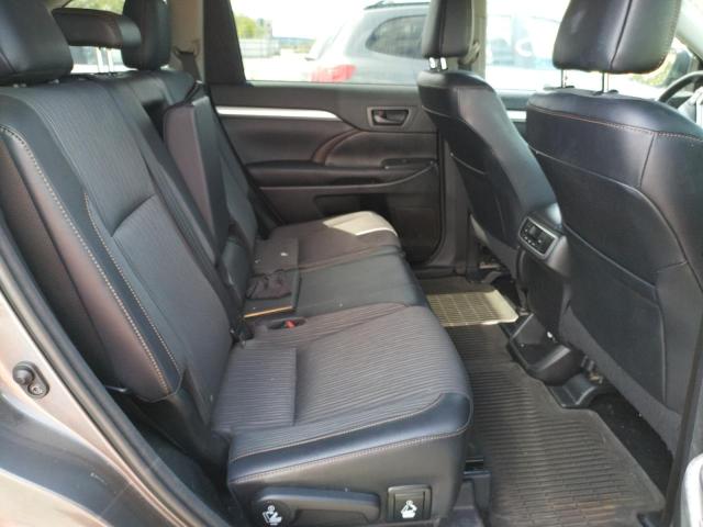 Photo 6 from auction – 2016 TOYOTA HIGHLANDER with VIN 5TDBKRFH1GS308273