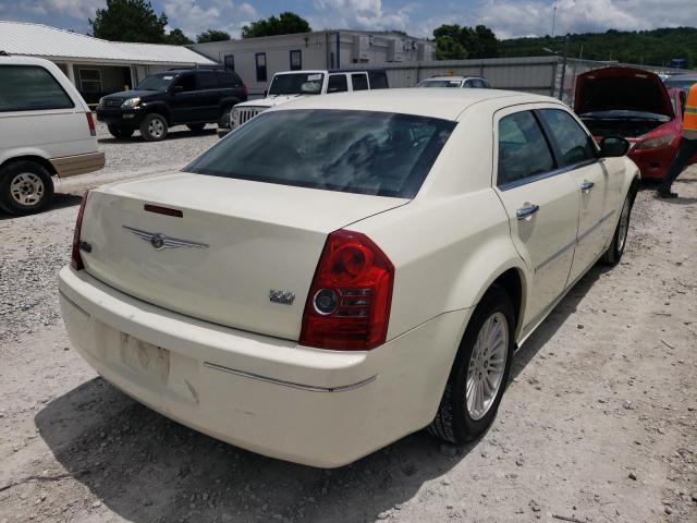 Photo 4 from auction – 2010 CHRYSLER 300 TOURIN with VIN 2C3CA4CD2AH224808