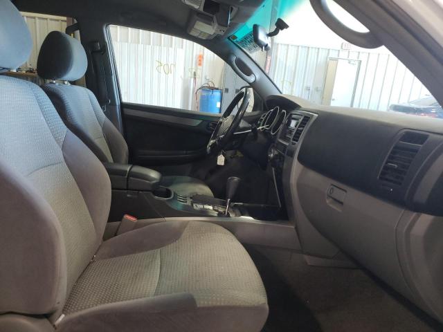 Photo 5 from auction – 2004 TOYOTA 4RUNNER SR with VIN JTEBU14R040044917