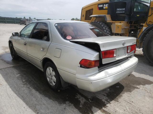 Photo 3 from auction – 2000 TOYOTA CAMRY with VIN 4T1BG22K9YU651416