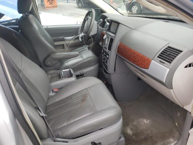 Photo 5 from auction – 2008 CHRYSLER TOWN & COU with VIN 2A8HR54P38R758597