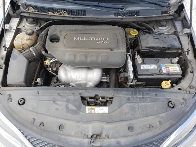 Photo 7 from auction – 2015 CHRYSLER 200 LIMITE with VIN 1C3CCCAB2FN578672