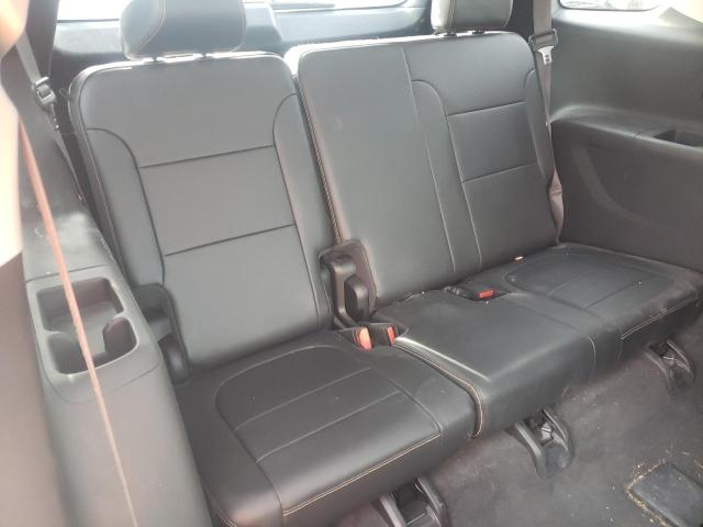 Photo 9 from auction – 2018 CHEVROLET TRAVERSE L with VIN 1GNERHKW2JJ234512