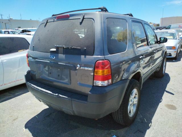 Photo 4 from auction – 2005 FORD ESCAPE HEV with VIN 1FMCU96H35KC74156